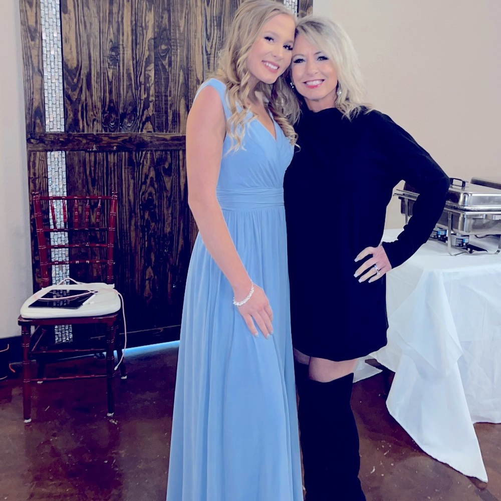 Gorgeous long formal blue dress. Size 6